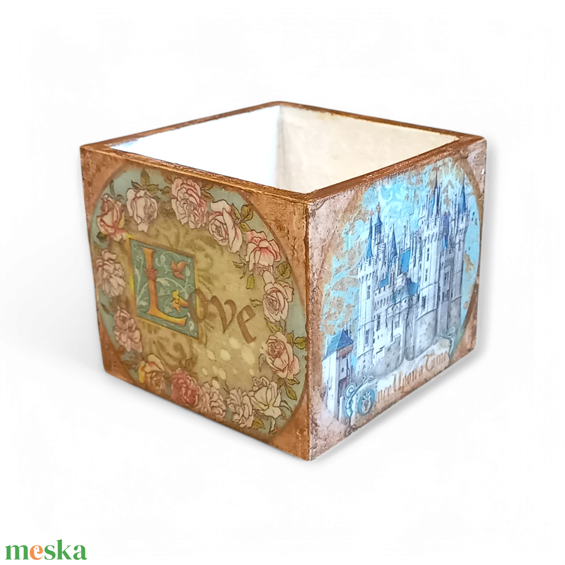 Csipkerózsikás dekorláda - otthon & életmód - dekoráció - asztal és polc dekoráció - díszdoboz - Meska.hu Csipkerózsikás dekorláda - otthon & életmód - dekoráció - asztal és polc dekoráció - díszdoboz - Meska.hu