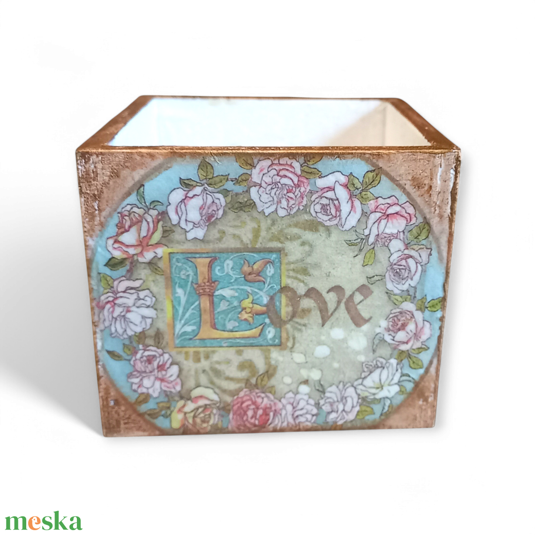 Csipkerózsikás dekorláda - otthon & életmód - dekoráció - asztal és polc dekoráció - díszdoboz - Meska.hu Csipkerózsikás dekorláda - otthon & életmód - dekoráció - asztal és polc dekoráció - díszdoboz - Meska.hu