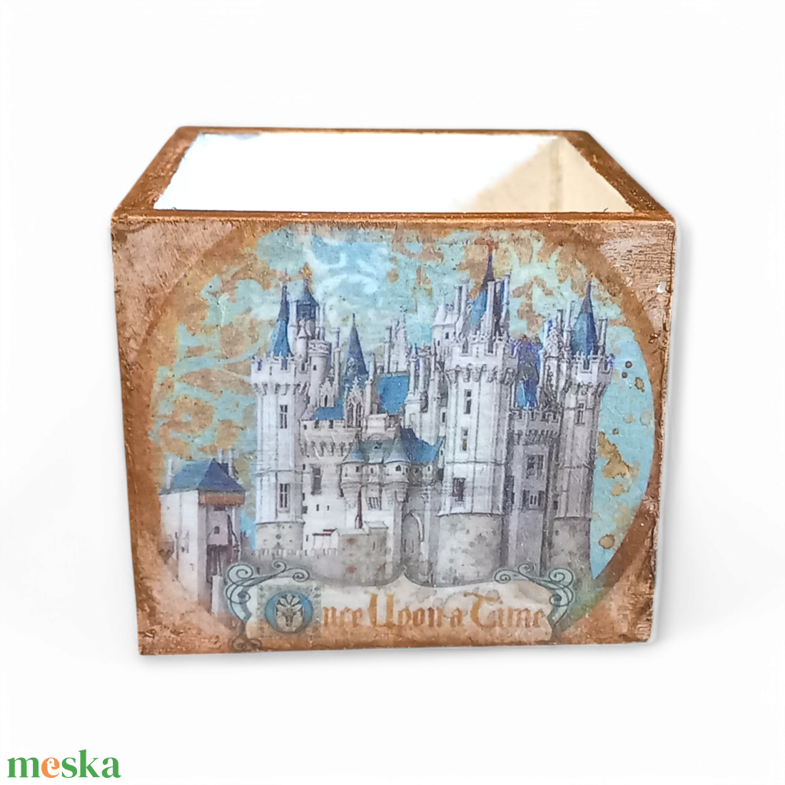 Csipkerózsikás dekorláda - otthon & életmód - dekoráció - asztal és polc dekoráció - díszdoboz - Meska.hu Csipkerózsikás dekorláda - otthon & életmód - dekoráció - asztal és polc dekoráció - díszdoboz - Meska.hu