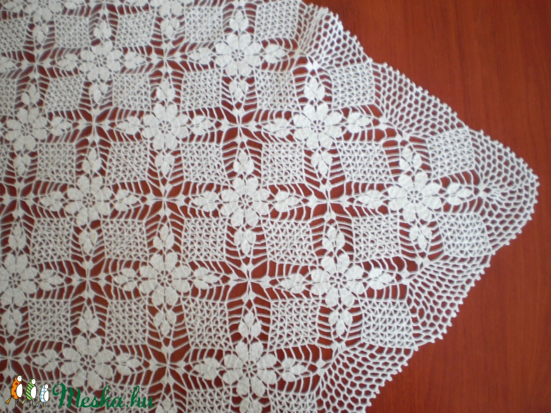 Horgolt terítő 65 x 65 cm - otthon & életmód - dekoráció - Meska.hu