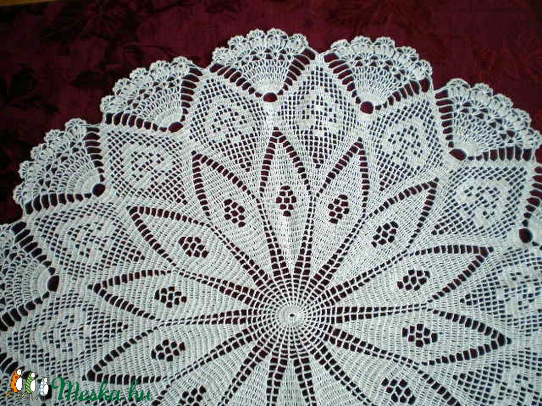 Horgolt terítő 68 cm átmérőjű -  - Meska.hu