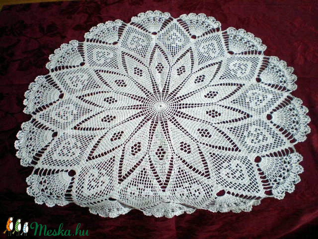 Horgolt terítő 68 cm átmérőjű -  - Meska.hu