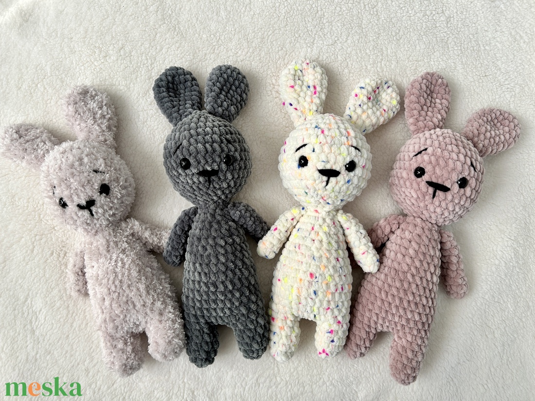 Amigurumi horgolt nyuszi - játék & sport - plüssállat & játékfigura - nyuszi - Meska.hu