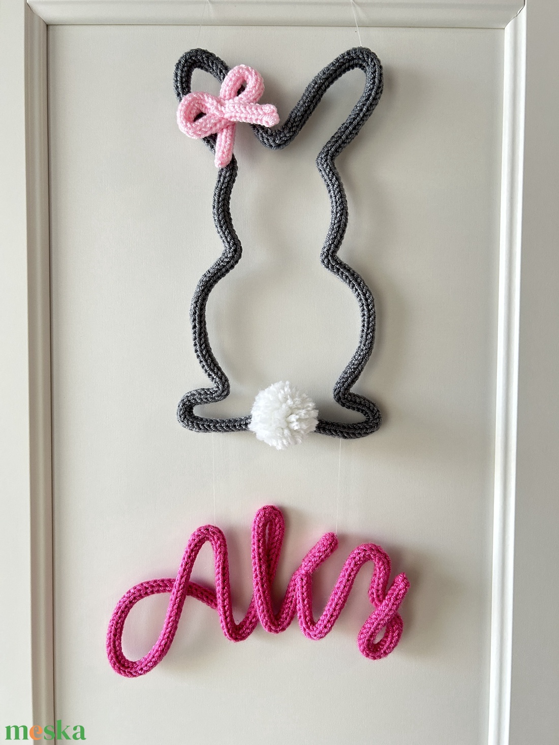 Egyedi horgolt neves ajtódísz, falidísz, gyerekszoba dekoráció - baba - mama - babaszoba dekoráció - gyerek névtábla - Meska.hu