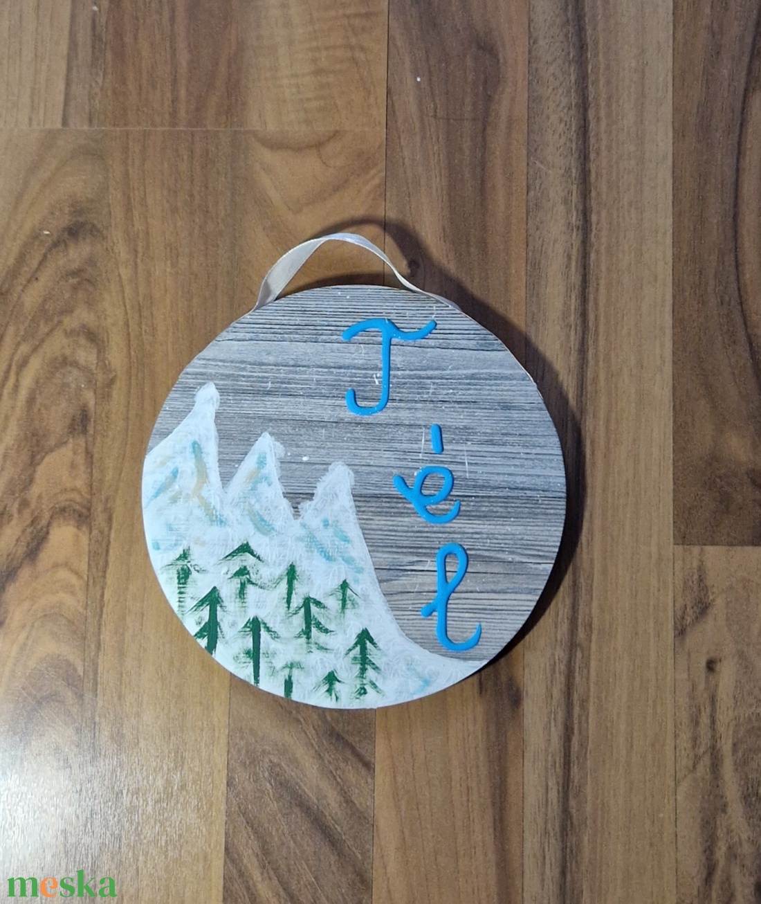 Téli táj 3. Kézzel festett, újrahasznosított laminált parkettára, ajtóra, polcra, falra. - karácsony - karácsonyi lakásdekoráció - karácsonyi lakásdíszek - Meska.hu