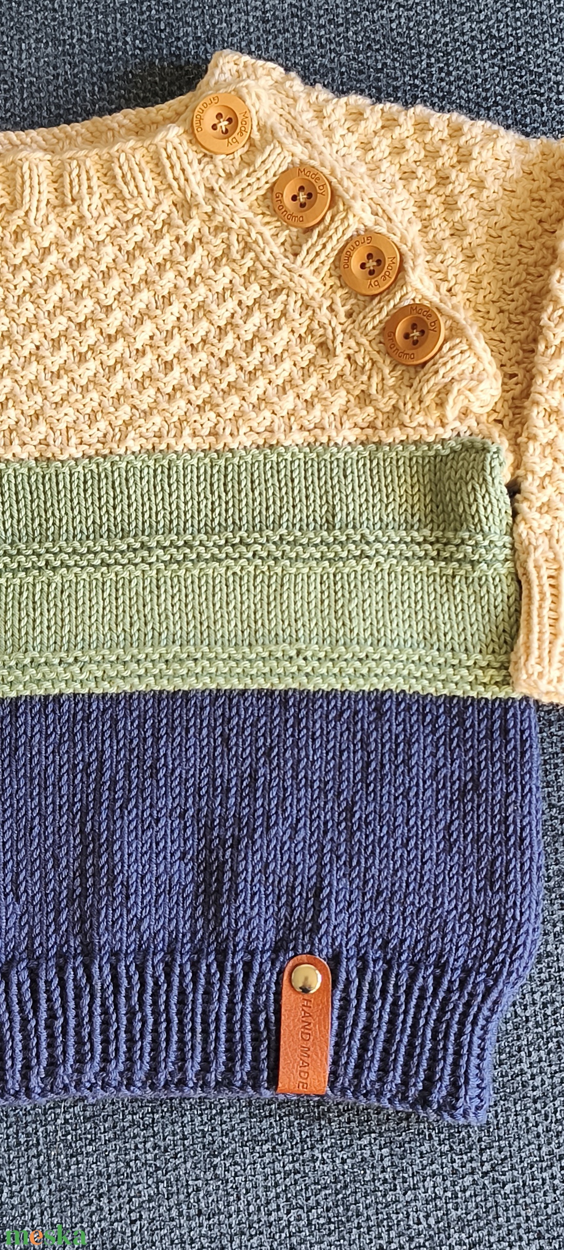 Divatos 3 szinü gombos kisfiú pulóver - ruha & divat - gyerekruha - pulóver - Meska.hu