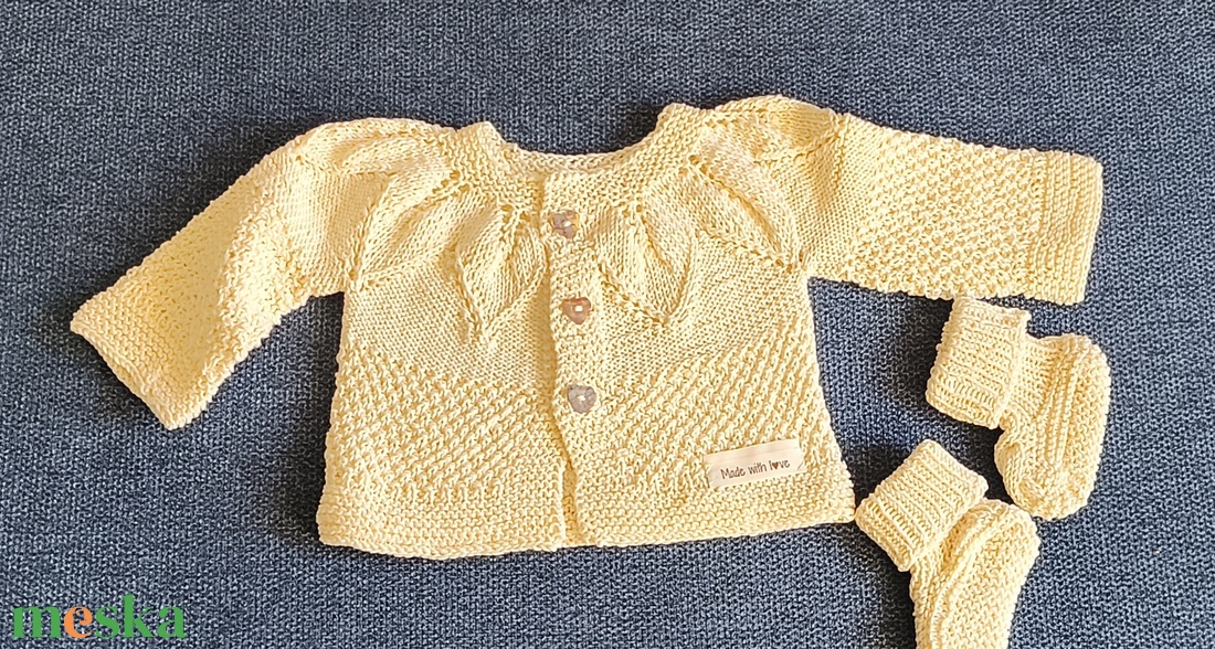 Egyedi kézzel kötött unisex baba kiskabát és cipö - baba - mama - babaruházat - babaruha szett - Meska.hu