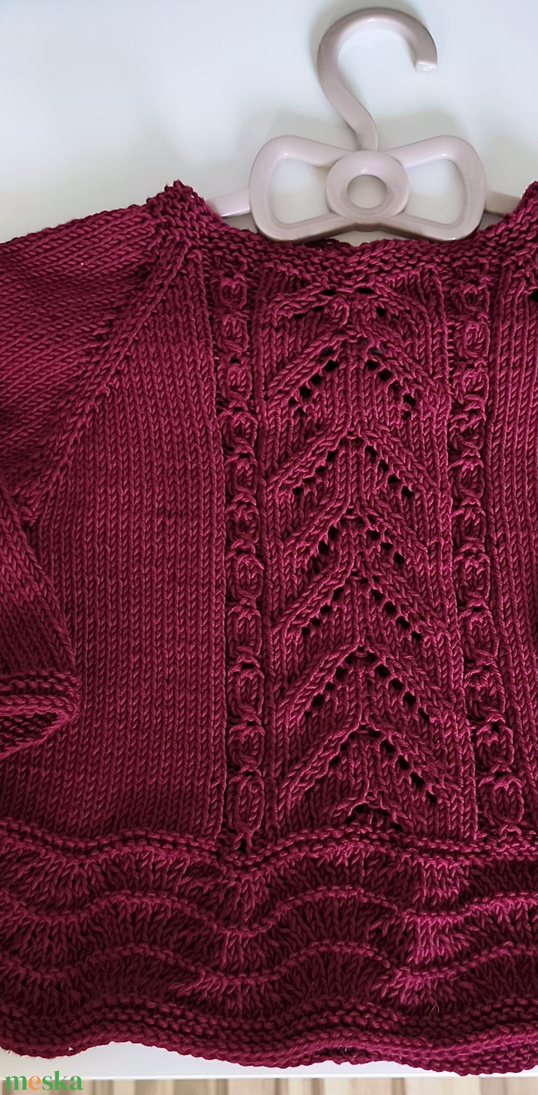 Kislány pulóver csipkekötéssel - ruha & divat - gyerekruha - pulóver - Meska.hu