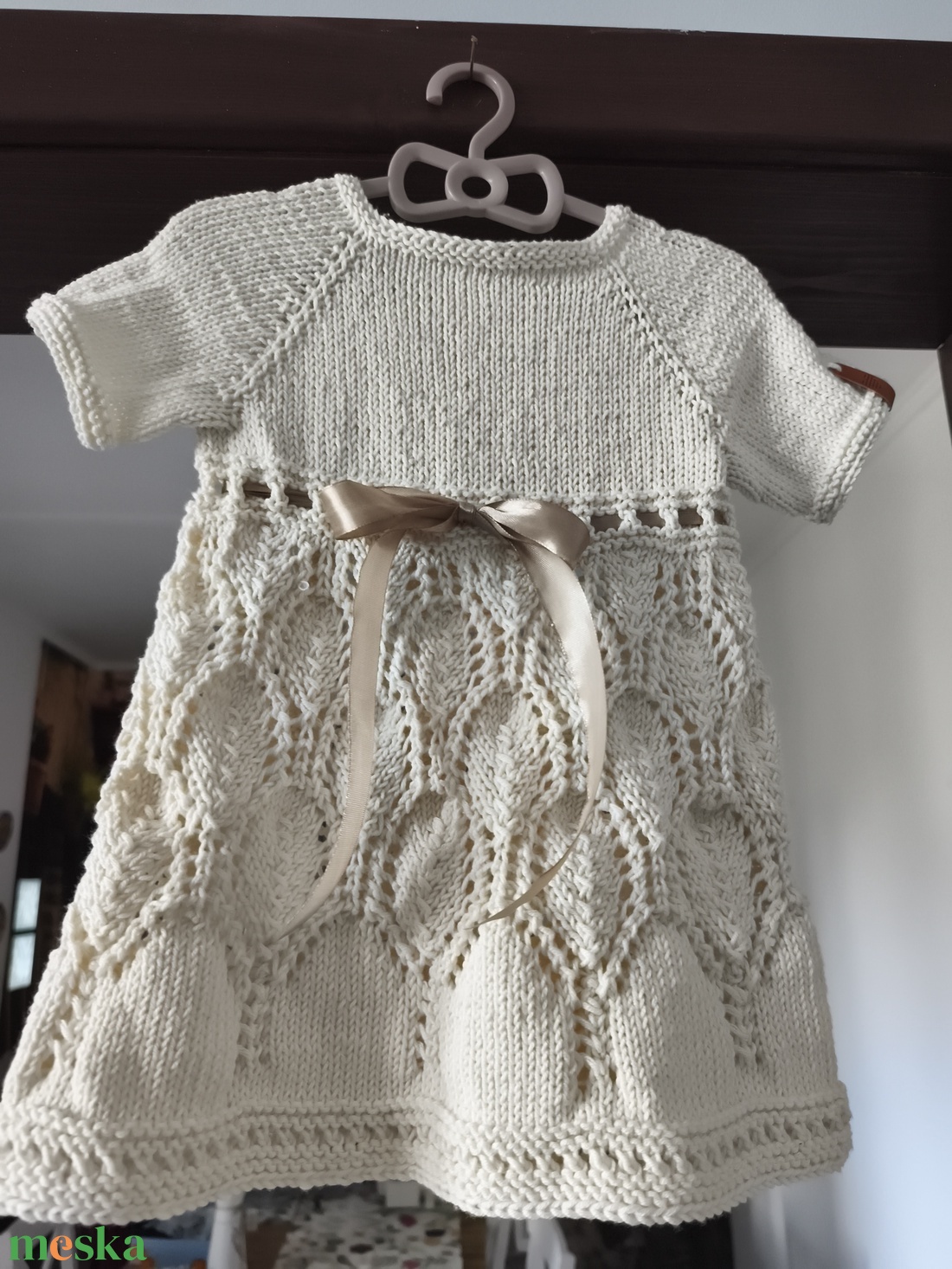 Kislányruha csipkekötéssel - baba - mama - babaruházat - baba ruhák - Meska.hu