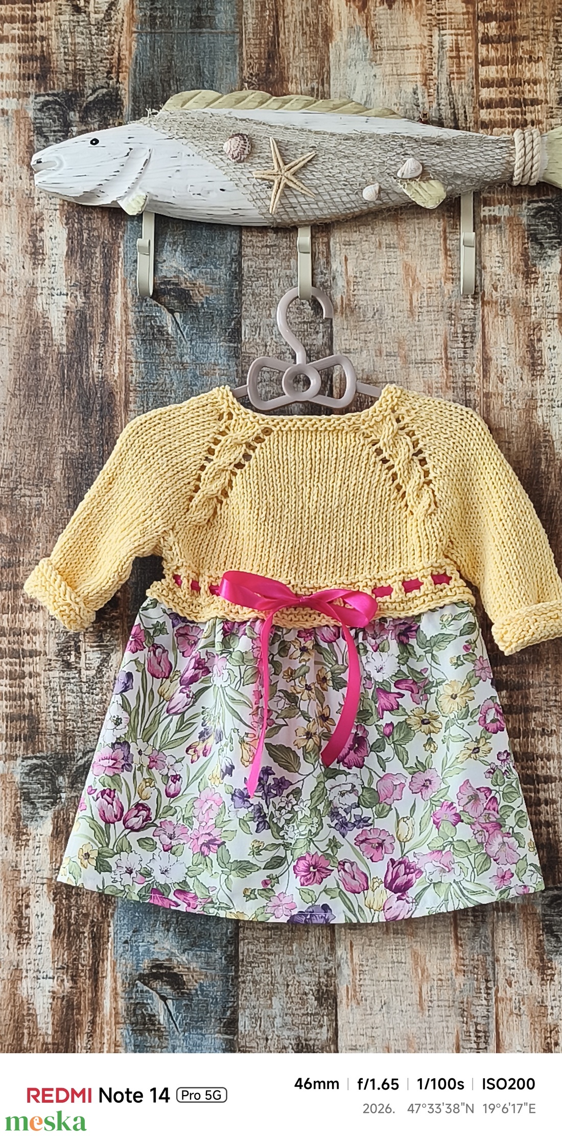 Kislány ruhák kézzel kötött sárga-barack-pink felső résszel  - baba - mama - babaruházat - baba ruhák - Meska.hu