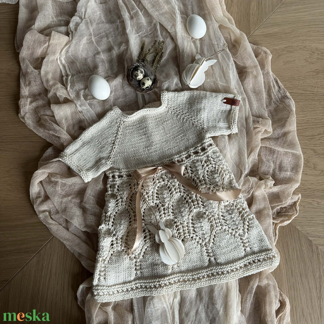 Kislányruha csipkekötéssel - baba - mama - babaruházat - baba ruhák - Meska.hu