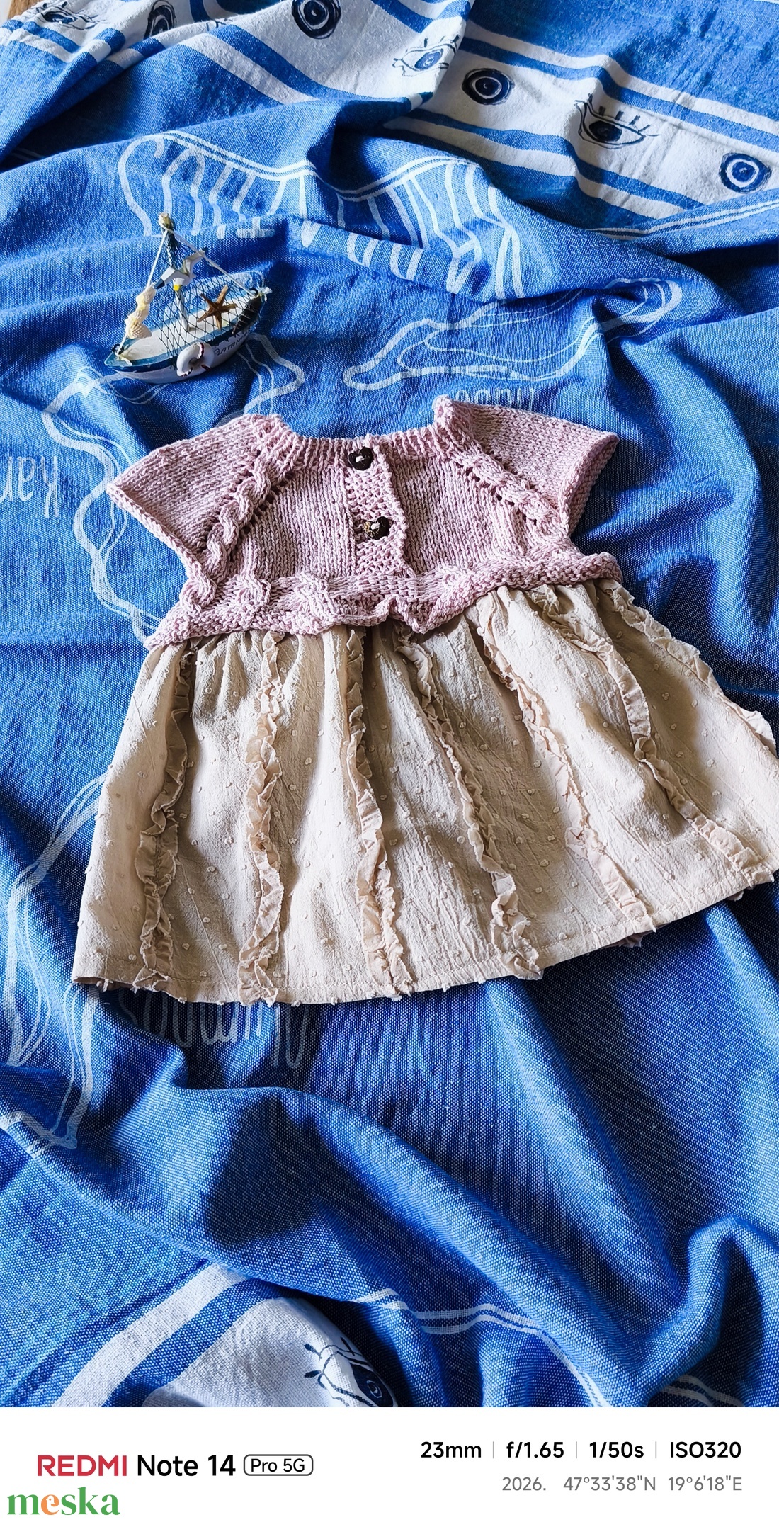 Rövid ujjú kislány ruha kézzel kötött felső résszel  - baba - mama - babaruházat - baba ruhák - Meska.hu