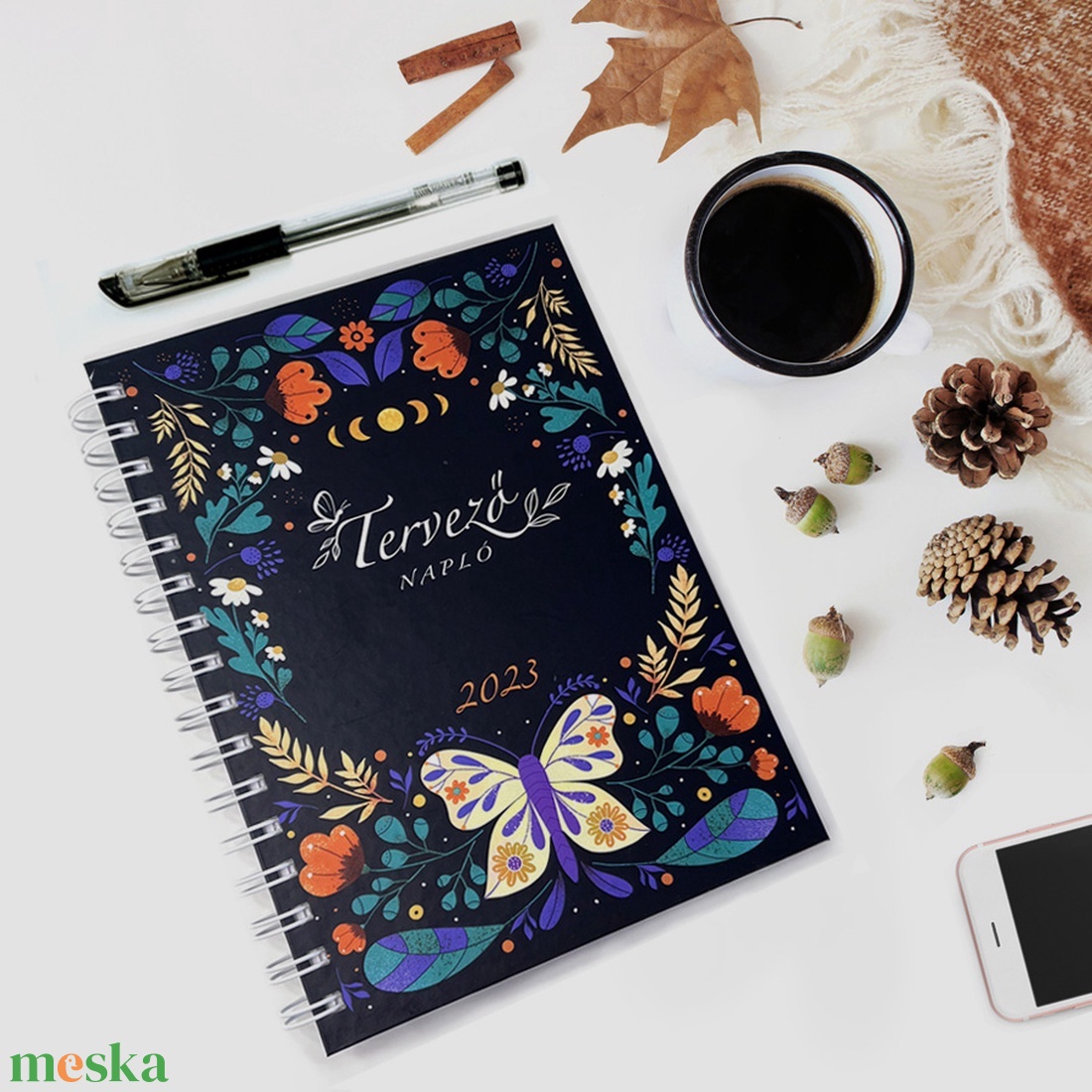 2023-as egyedi tervezésű határidőnapló nőknek, ( naptár, tervező füzet, napló)  Karácsonyi ajándék. - otthon & életmód - papír, írószer - naptár & tervező - Meska.hu