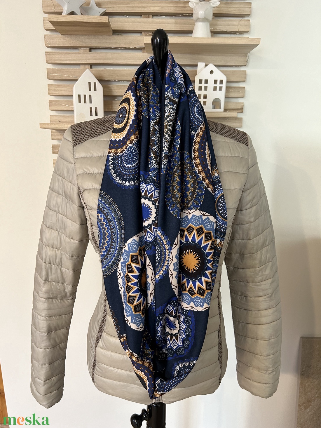 Mandala mintás körsál- sál sötétkék színekben - ruha & divat - sál, sapka, kendő - sál - Meska.hu Mandala mintás körsál- sál sötétkék színekben - ruha & divat - sál, sapka, kendő - sál - Meska.hu