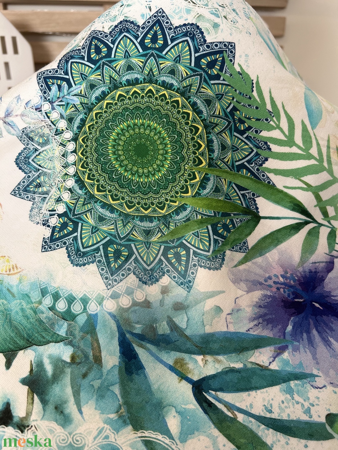 Mandala mintás sálkendő zöld, türkiz árnyalatok - ruha & divat - sál, sapka, kendő - sál - Meska.hu Mandala mintás sálkendő zöld, türkiz árnyalatok - ruha & divat - sál, sapka, kendő - sál - Meska.hu