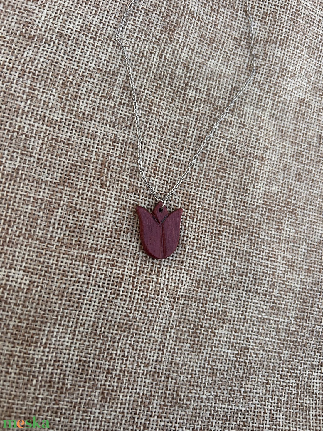 Kézzel faragott tulipán nyakláncok - ékszer - nyaklánc - hosszú nyaklánc - Meska.hu