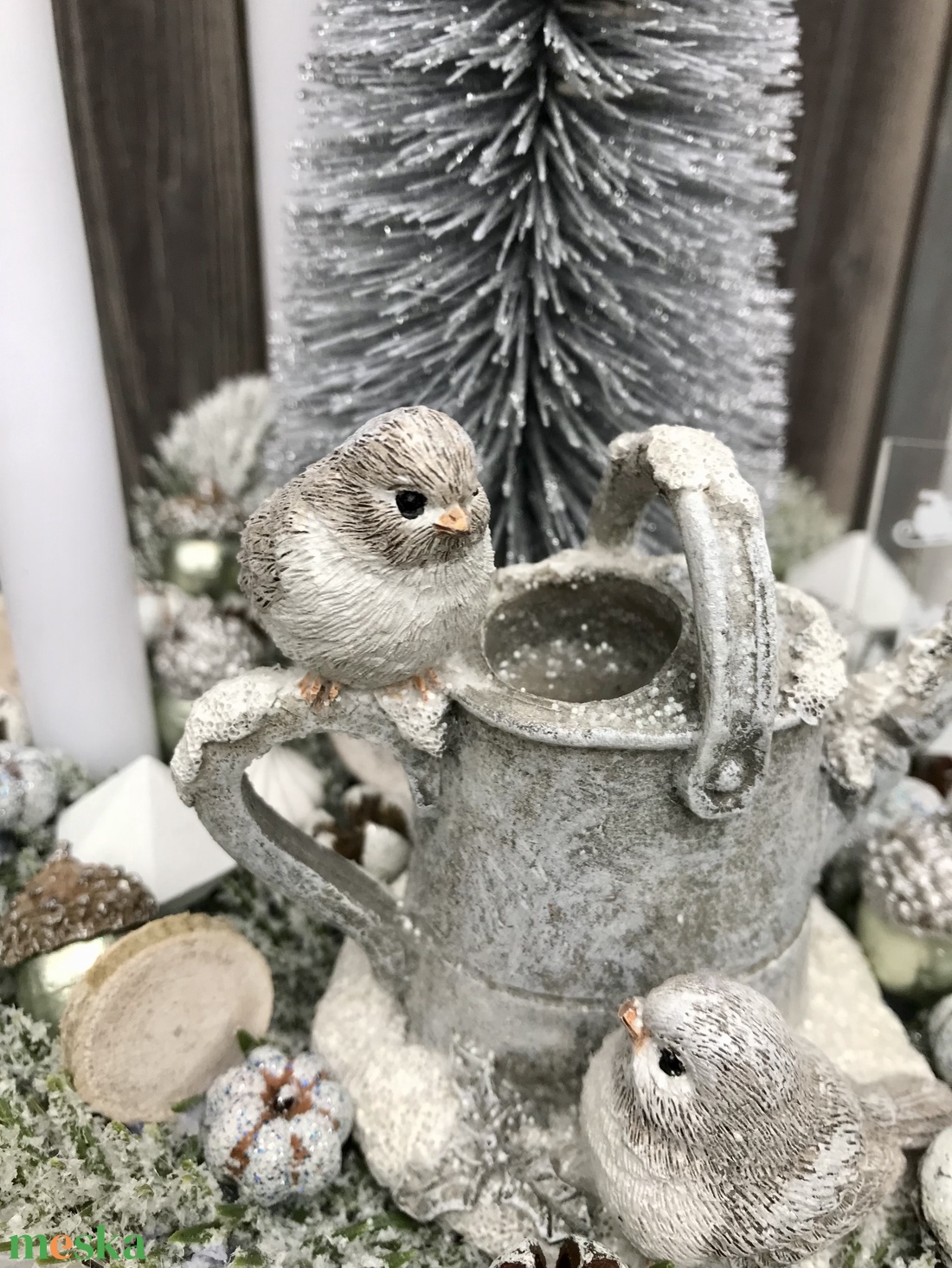 Ezüst-fehér adventi/karácsonyi madárkás asztaldísz kerámia kaspóban - otthon & életmód - dekoráció - virágdísz és tartó - virágbox, virágdoboz - Meska.hu