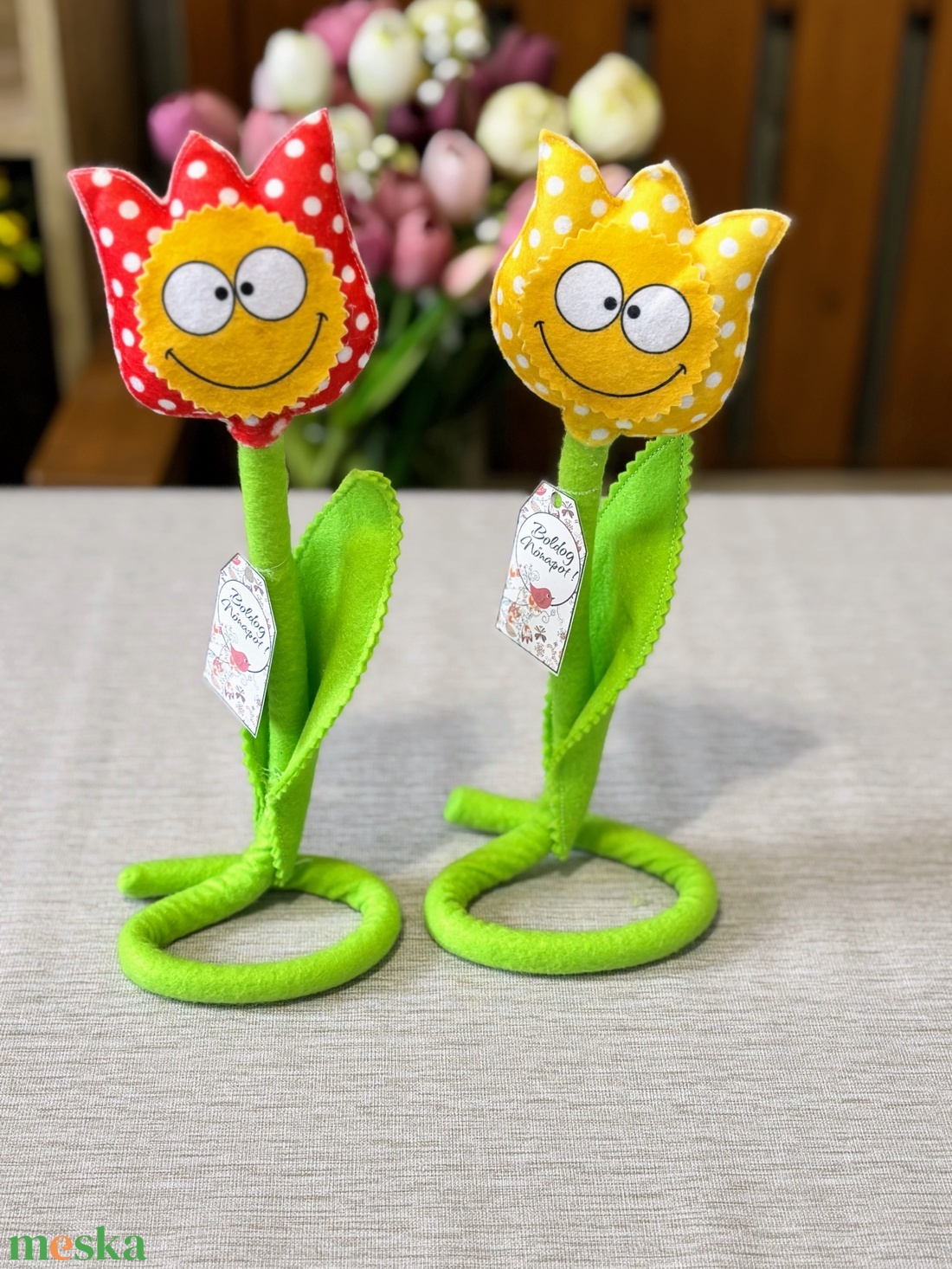 Nőnapi textil  álló tulipánok  - otthon & életmód - virágdekoráció - virágdíszek - asztali virágdísz - Meska.hu