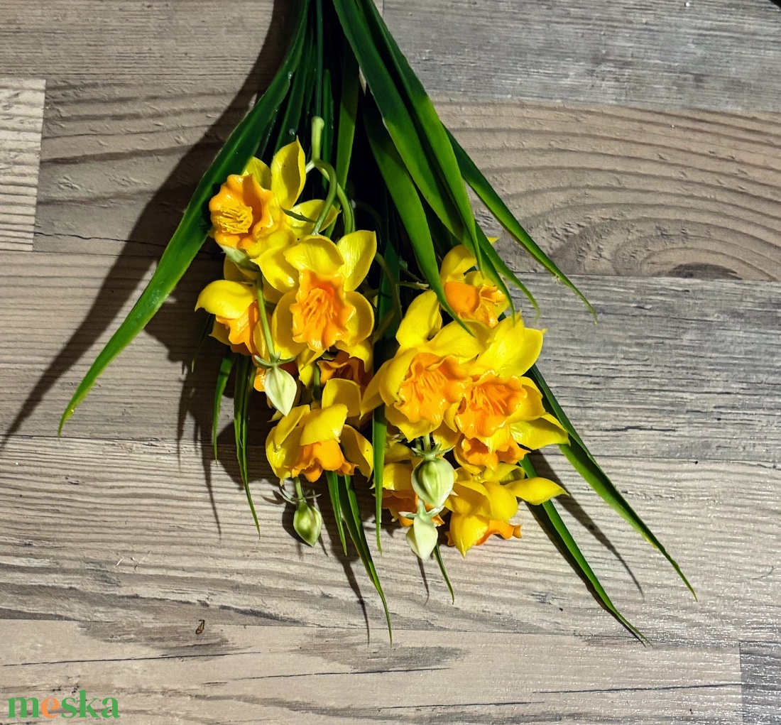 Nárcisz csokor gumi 35 cm - otthon & életmód - virágdekoráció - virágdíszek - asztali virágdísz - Meska.hu