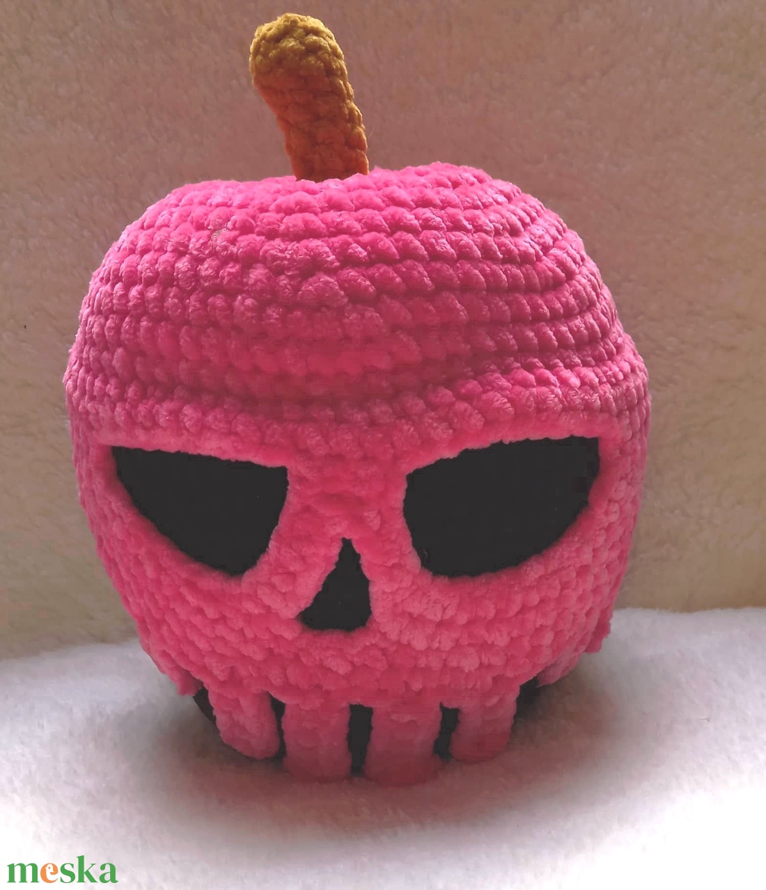 Koponyás alma- Poisoned apple- Mérgezett alma - otthon & életmód - dekoráció - halloween - halloweeni figurák - Meska.hu Koponyás alma- Poisoned apple- Mérgezett alma - otthon & életmód - dekoráció - halloween - halloweeni figurák - Meska.hu