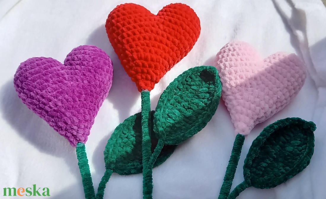 Szív virágok - otthon & életmód - virágdekoráció - virágok - szálas virág - Meska.hu