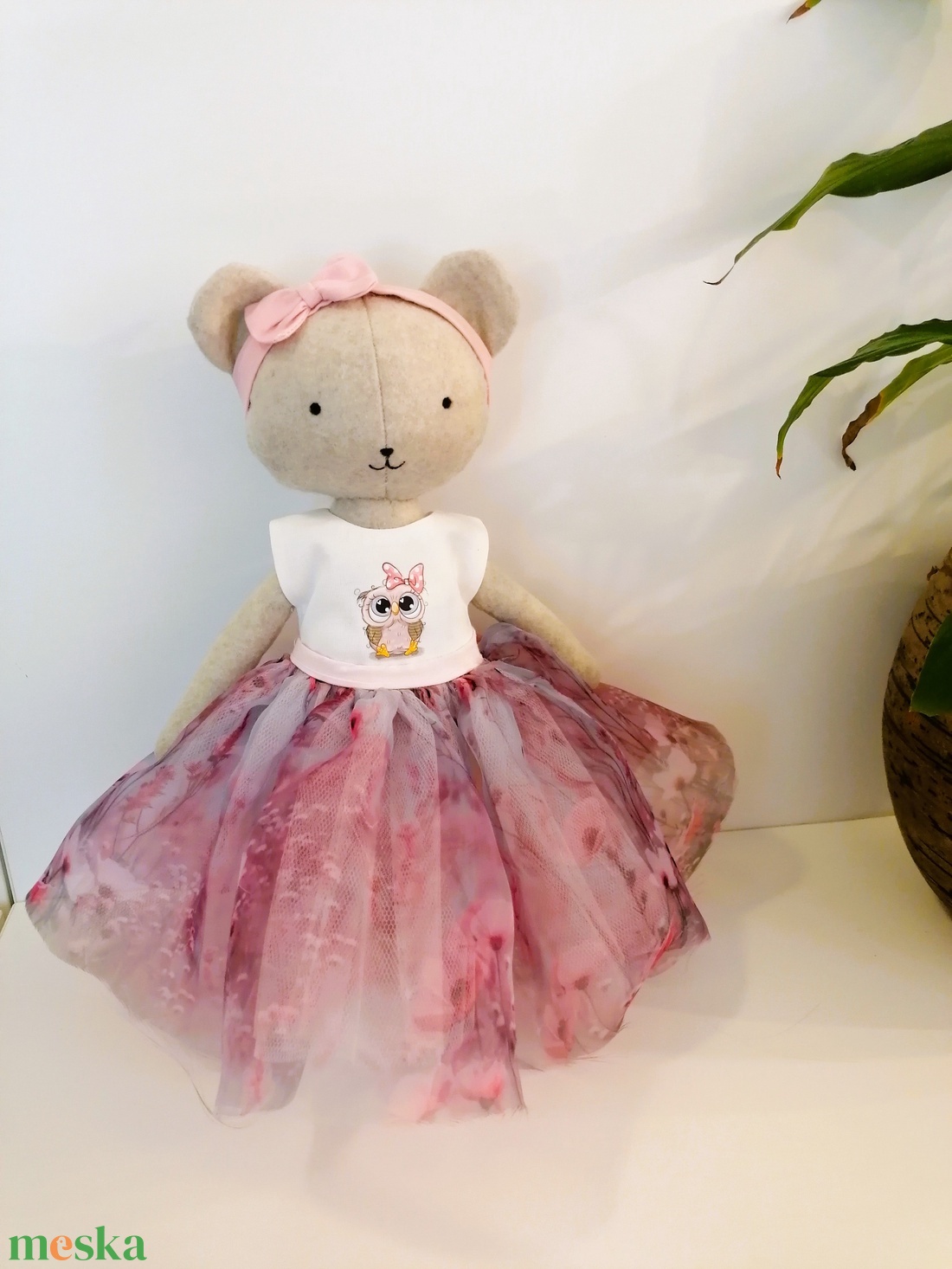 Maci lány organza szoknyában, pólóban - kézműves , textil játékfigura - játék & sport - plüssállat & játékfigura - más figura - Meska.hu Maci lány organza szoknyában, pólóban - kézműves , textil játékfigura - játék & sport - plüssállat & játékfigura - más figura - Meska.hu