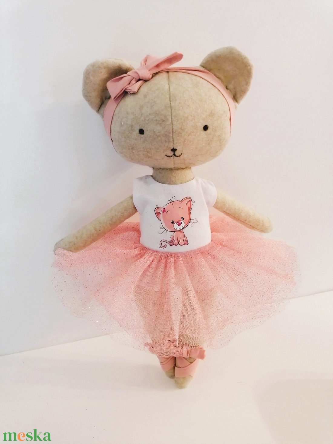 Maci lány balerina ruhában - kézműves, öltöztethető textiljáték figura - játék & sport - plüssállat & játékfigura - maci - Meska.hu Maci lány balerina ruhában - kézműves, öltöztethető textiljáték figura - játék & sport - plüssállat & játékfigura - maci - Meska.hu