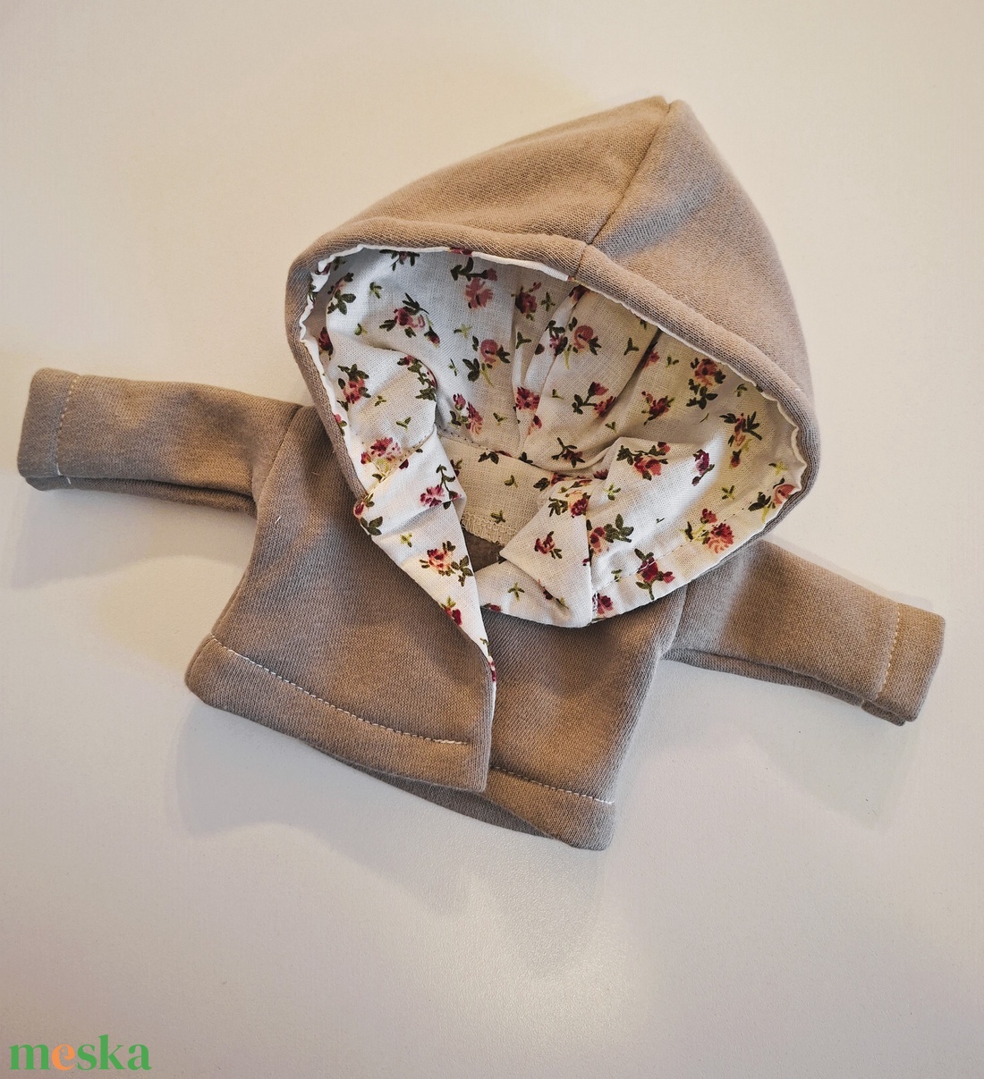 Kapucnis kardigán  Textiljáték figurákra (Maci, Őzi, Nyuszi, Kutyus, Egérke, Panda) - játék & sport - baba & babaház - játékbaba, babakellék - Meska.hu