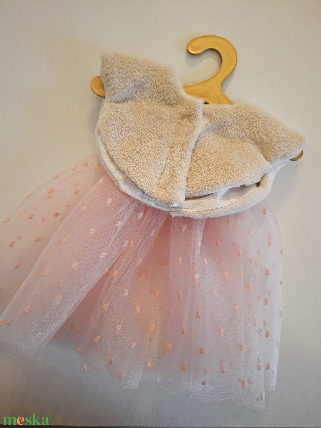 Tüll szoknya, szőrmés pelerinnel -  Textiljáték figurákra (Maci, Őzi, Nyuszi, Kutyus, Egérke, Panda) - játék & sport - baba & babaház - játékbaba, babakellék - Meska.hu