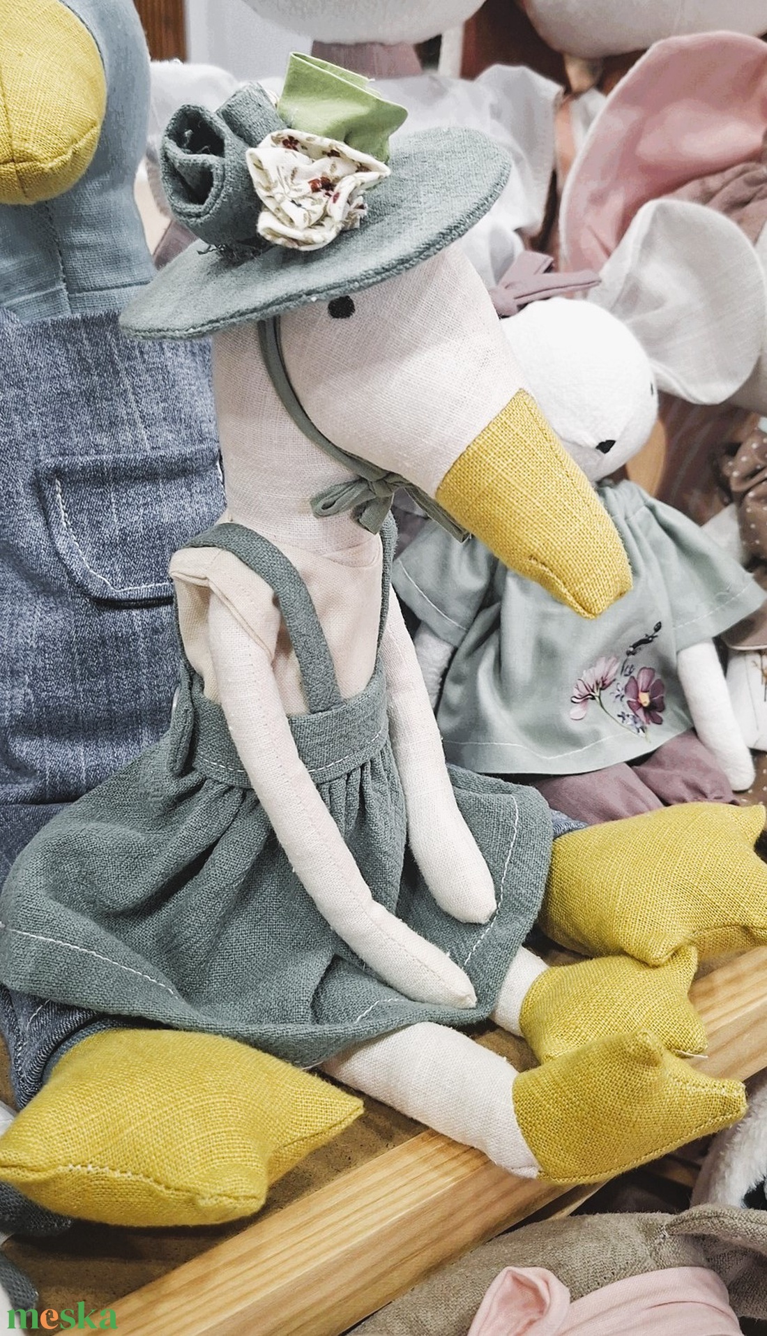 Kalapos libalány - egy igazán kedves, egyedi textil játék - játék & sport - plüssállat & játékfigura - más figura - Meska.hu