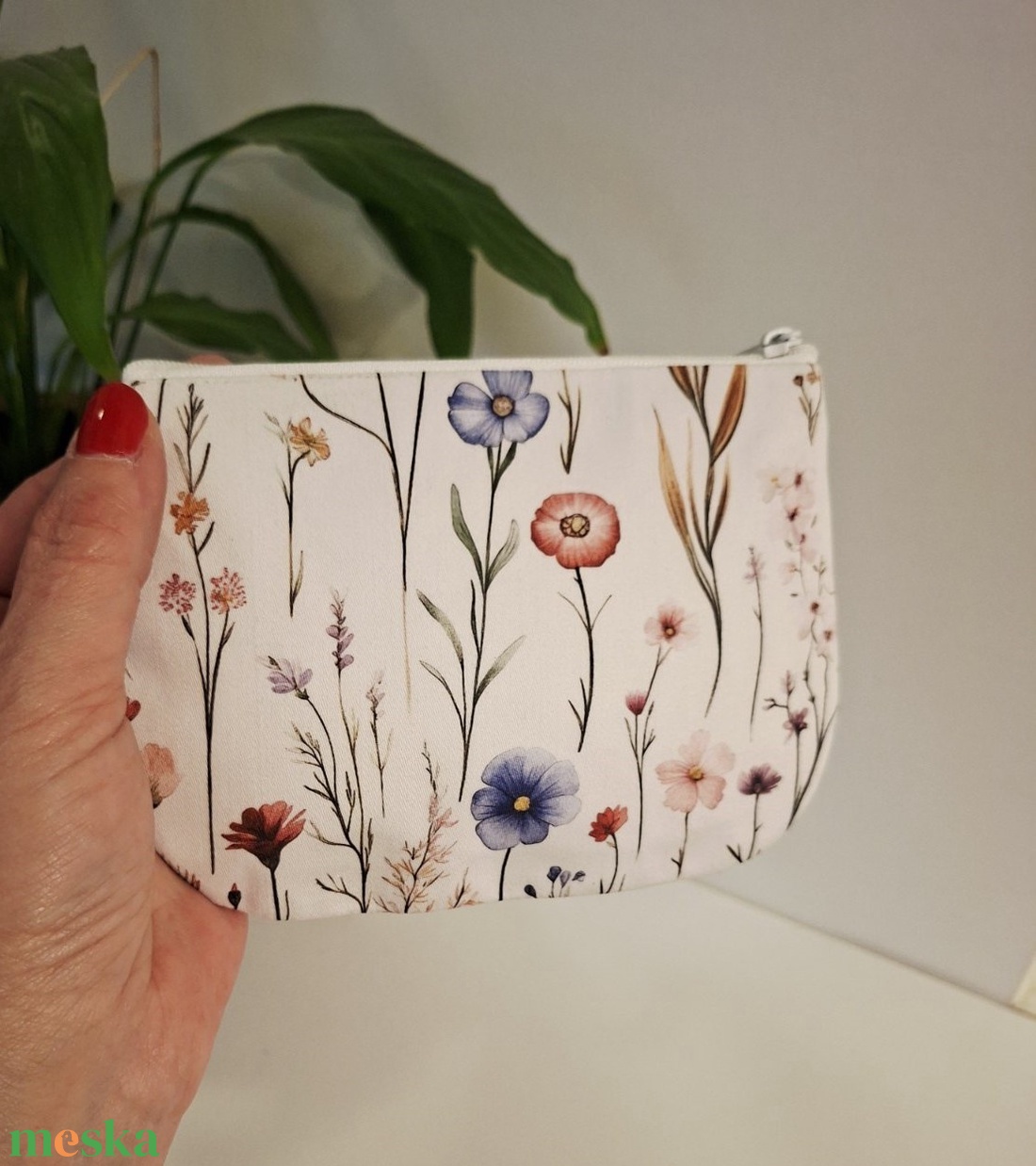 Vadvirág álom - virágmintás apró neszi - táska & tok - neszesszer - Meska.hu