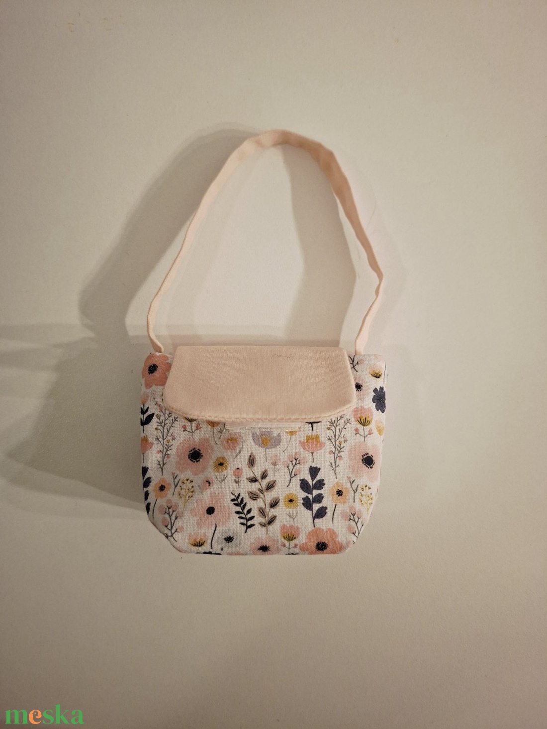 Mini válltáska, kézműves textilfigurához - játék & sport - baba & babaház - baba - Meska.hu