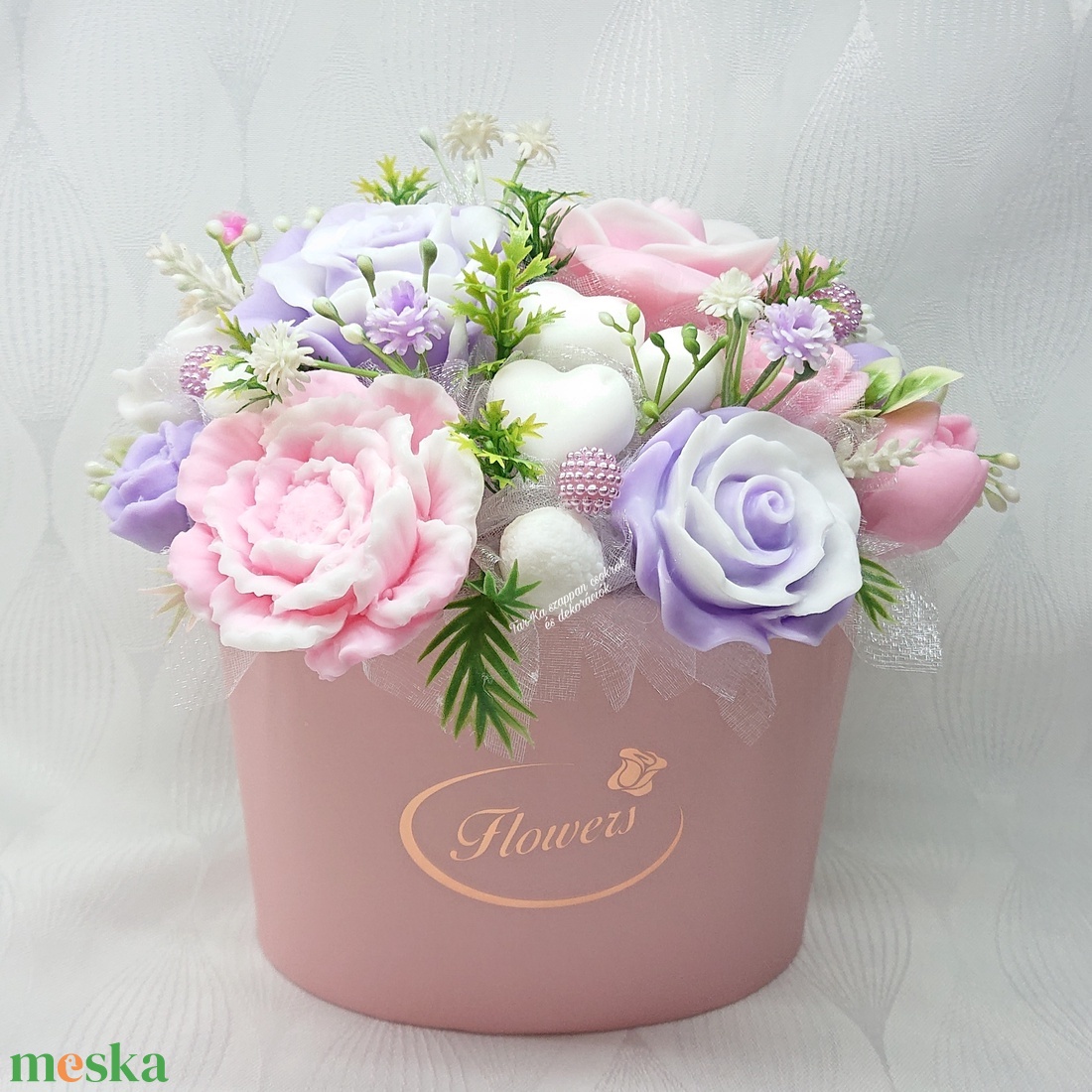 Illatos szappanvirág csokrok Flowers ovális boxban - otthon & életmód - dekoráció - Meska.hu