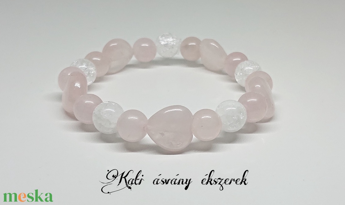 Szíves ásvány karkötő rózsakvarcból és hegyikristályból  - ékszer - karkötő - bogyós karkötő - Meska.hu