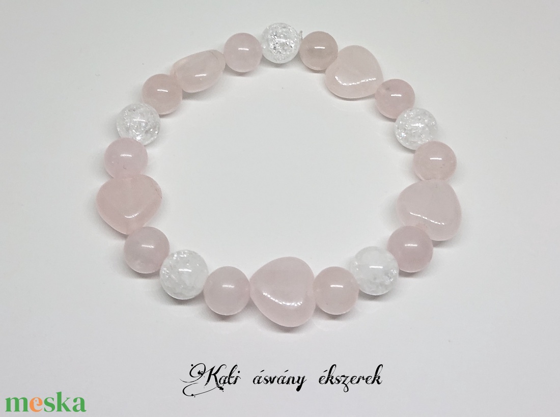 Szíves ásvány karkötő rózsakvarcból és hegyikristályból  - ékszer - karkötő - bogyós karkötő - Meska.hu
