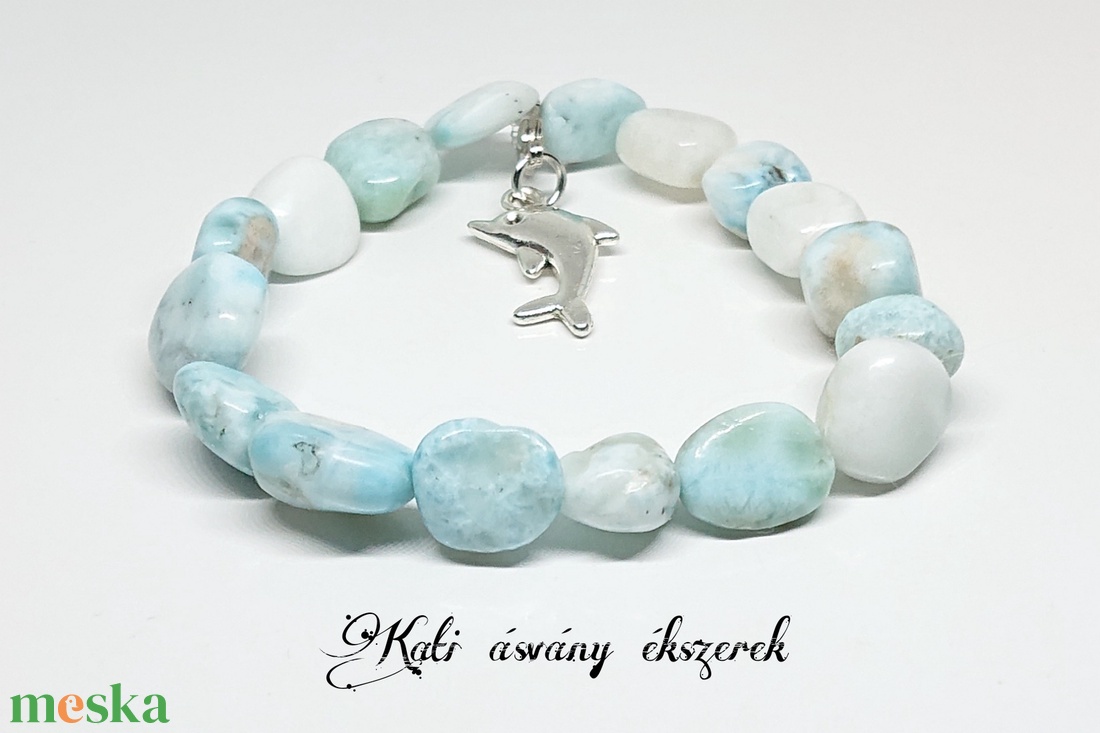 Larimar nagy nugget ásvány karkötő levehető delfines medállal  - ékszer - karkötő - karkötő medállal - Meska.hu
