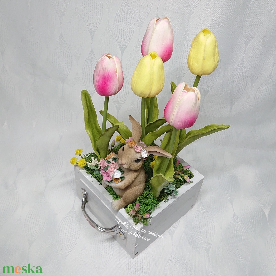 Nyuszis 5 szálas élethű tulipán csokor - otthon & életmód - dekoráció - virágdísz és tartó - csokor & virágdísz - Meska.hu Nyuszis 5 szálas élethű tulipán csokor - otthon & életmód - dekoráció - virágdísz és tartó - csokor & virágdísz - Meska.hu