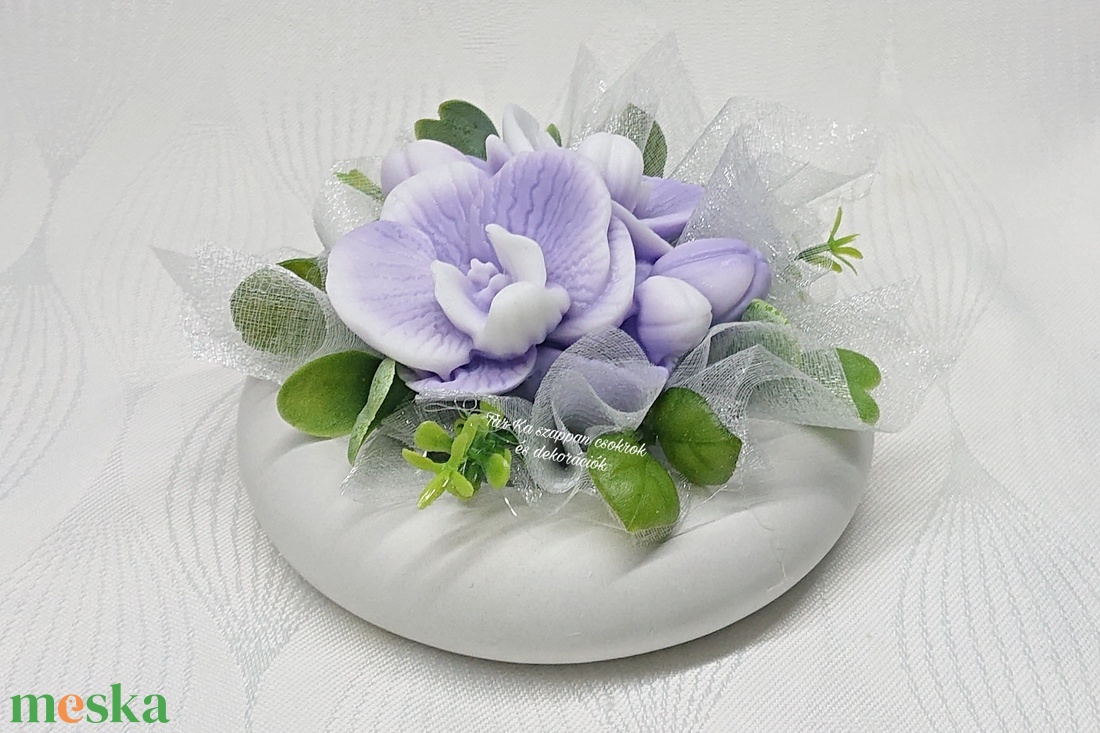 Szappanvirágok (orchidea) kis kaspóban  - otthon & életmód - dekoráció - virágdísz és tartó - csokor & virágdísz - Meska.hu