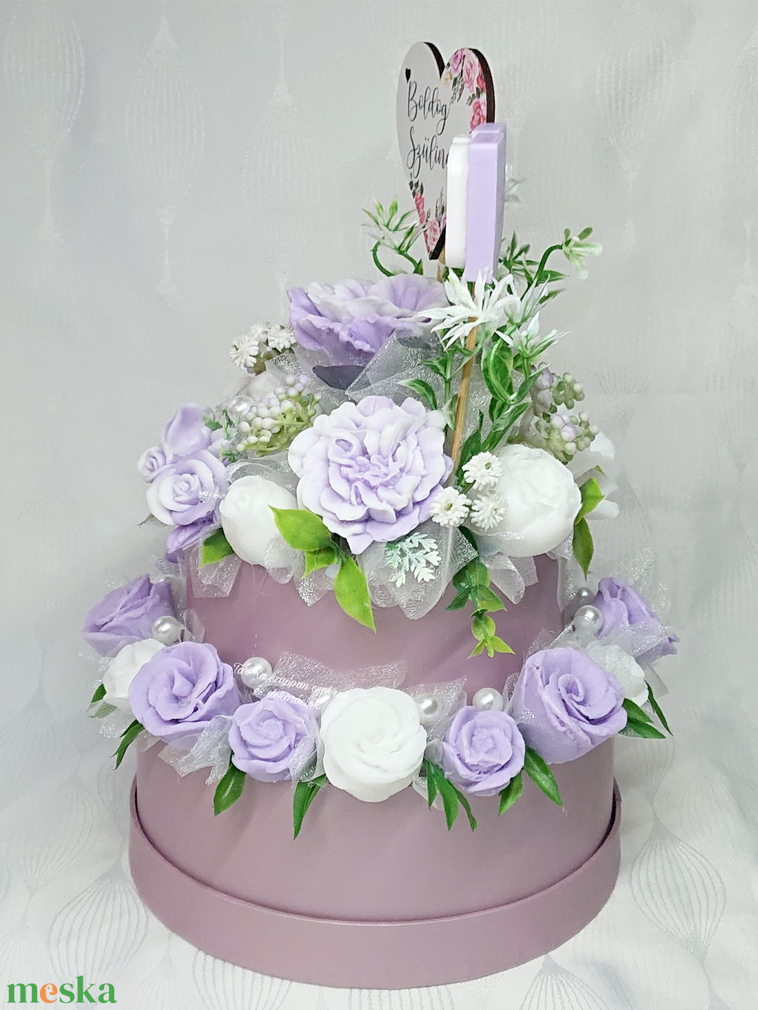 Különleges, emeletes torta szappanvirág box - otthon & életmód - dekoráció - virágdísz és tartó - csokor & virágdísz - Meska.hu Különleges, emeletes torta szappanvirág box - otthon & életmód - dekoráció - virágdísz és tartó - csokor & virágdísz - Meska.hu