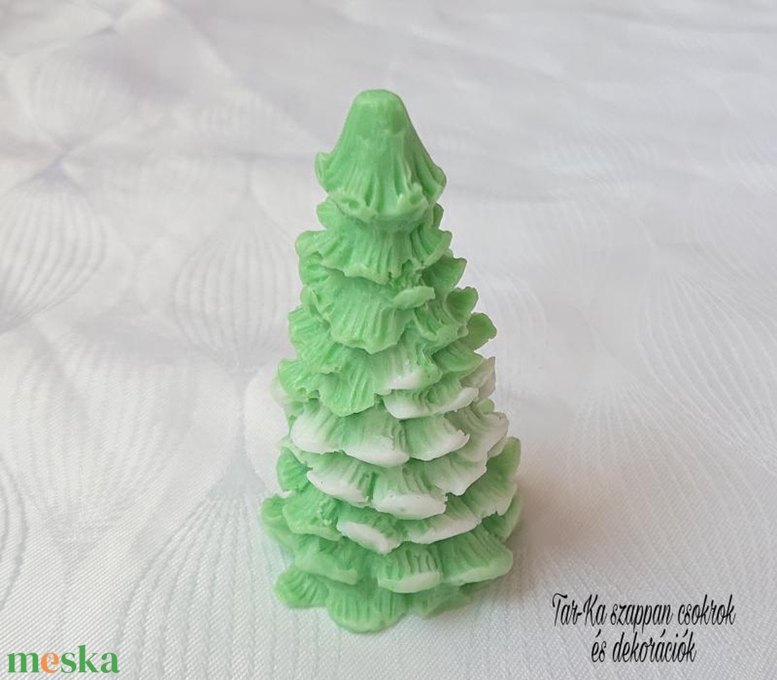 Fenyőfa szappan díszek - otthon & életmód - dekoráció - dísztárgy - Meska.hu
