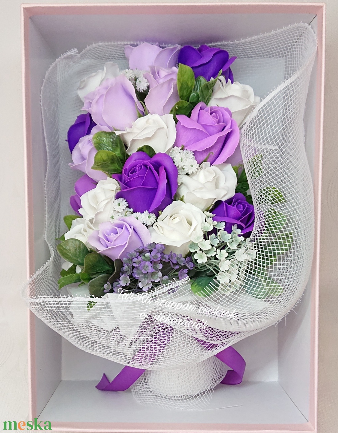 Óriás 19 szálas szappanrózsa csokrok díszdobozban  - otthon & életmód - dekoráció - virágdísz és tartó - csokor & virágdísz - Meska.hu Óriás 19 szálas szappanrózsa csokrok díszdobozban  - otthon & életmód - dekoráció - virágdísz és tartó - csokor & virágdísz - Meska.hu