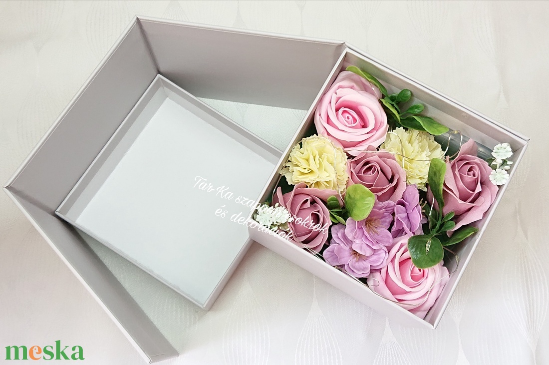 Extra csoda doboz: világító szappanvirág csokor  - otthon & életmód - dekoráció - virágdísz és tartó - virágbox, virágdoboz - Meska.hu