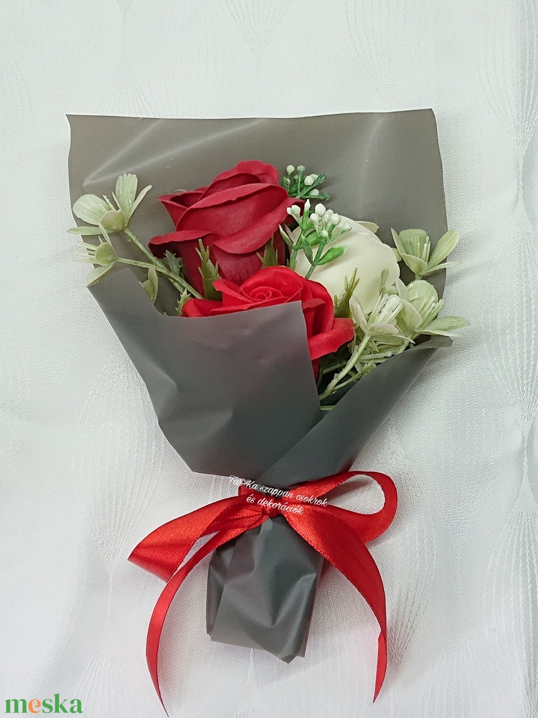 3 szálas szappanrózsa csokrok díszdobozban  - otthon & életmód - dekoráció - virágdísz és tartó - csokor & virágdísz - Meska.hu