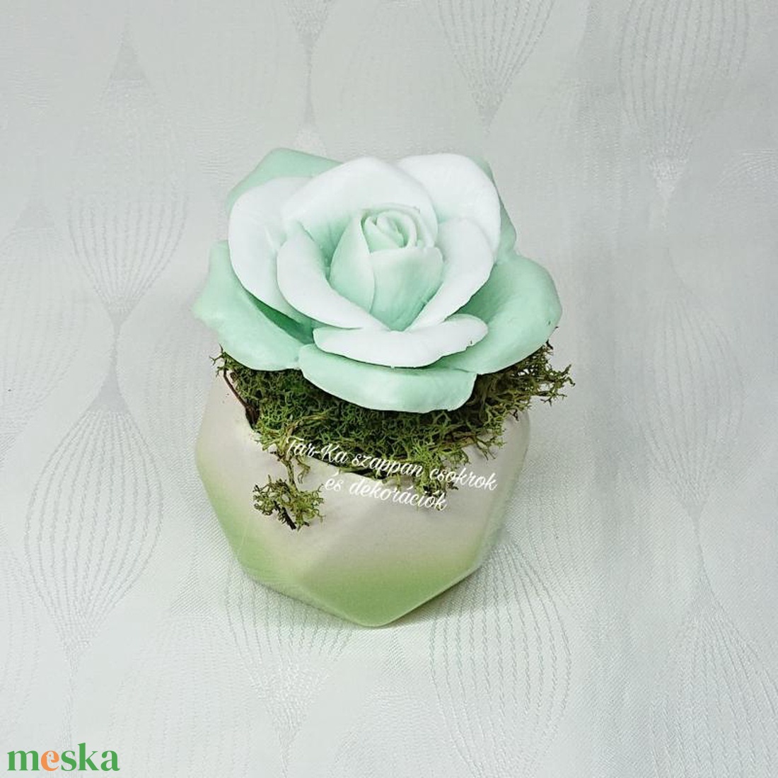 Zöld szappanrózsa színátmenetes kerámia kaspóban  - otthon & életmód - dekoráció - virágdísz és tartó - csokor & virágdísz - Meska.hu