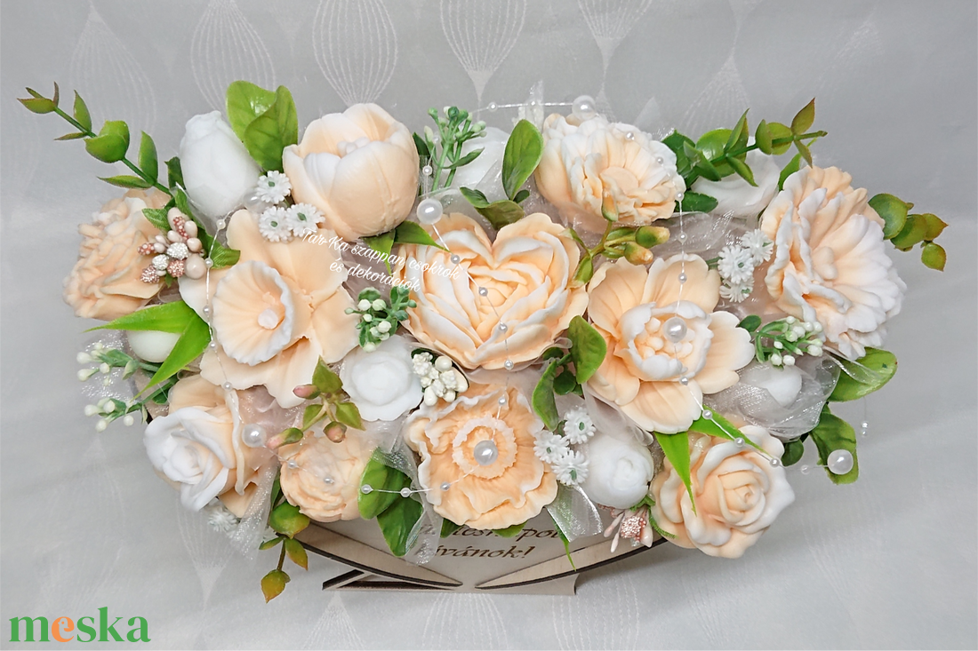 Nagy Boldog születésnapot kívánok! szappanvirág csokor szív fa dobozban - otthon & életmód - dekoráció - virágdísz és tartó - csokor & virágdísz - Meska.hu