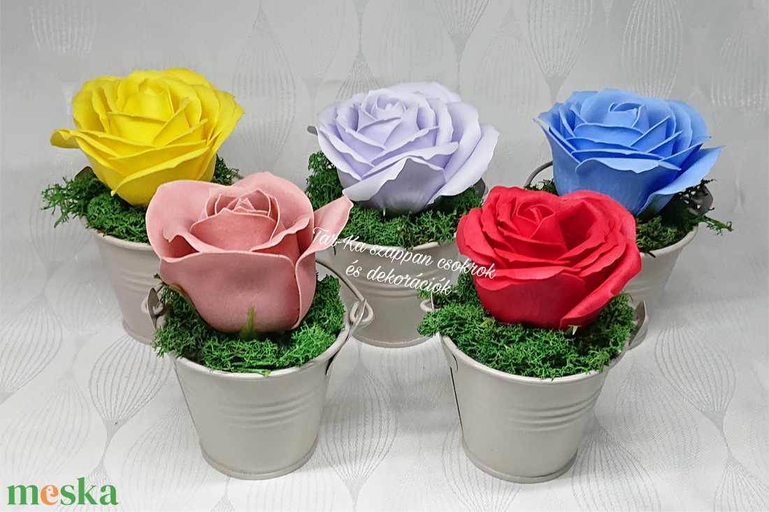 Szappanrózsa kis fém vödörben - otthon & életmód - dekoráció - virágdekoráció - virágdíszek - asztali virágdísz - Meska.hu