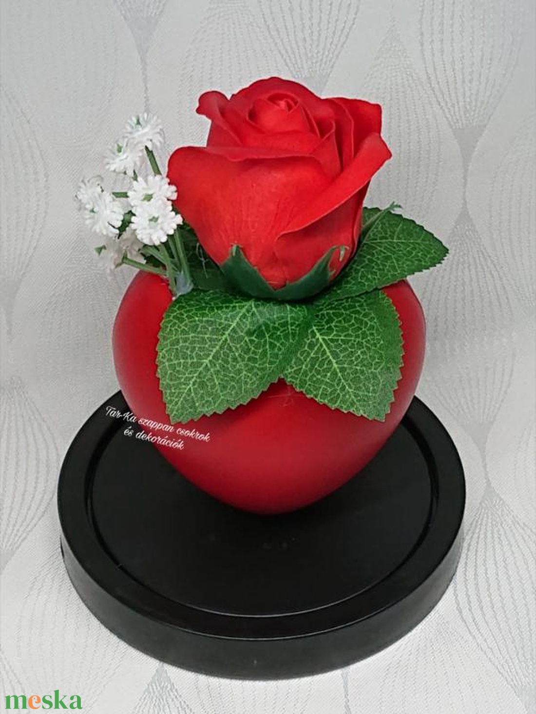 Valentin napi szappanrózsa búrában, kupolában  - otthon & életmód - dekoráció - virágdísz és tartó - csokor & virágdísz - Meska.hu