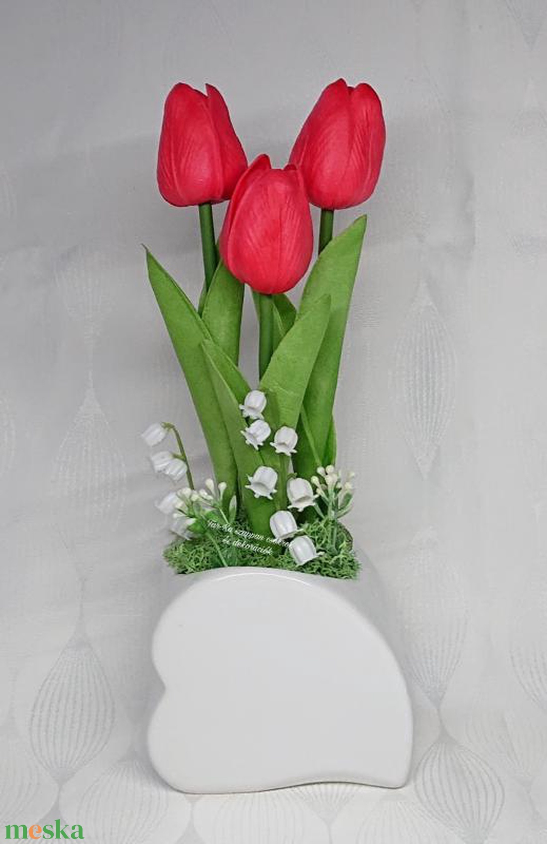 3 szálas élethű tulipán csokor szív kaspóban  - otthon & életmód - virágdekoráció - virágdíszek - virágdísz kaspóban - Meska.hu