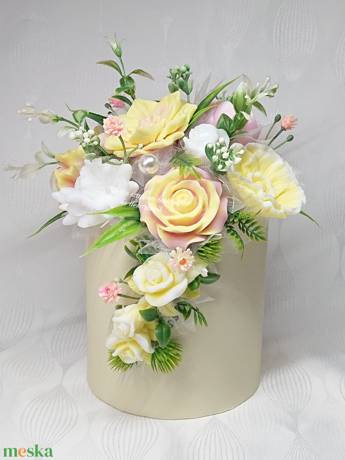 Különleges sárga - rózsaszín illatos szappanvirág csokor  - otthon & életmód - virágdekoráció - virágdíszek - asztali virágdísz - Meska.hu