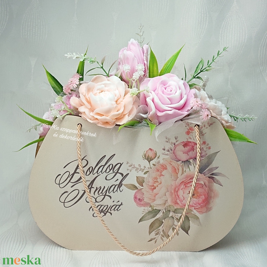 Szappanvirágok Anyák napi fa táskában - otthon & életmód - virágdekoráció - virágok - virágbox - Meska.hu